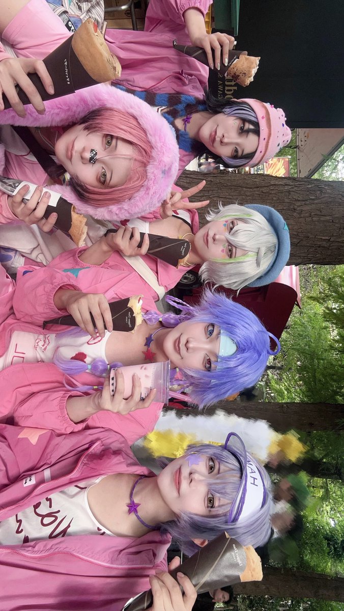 keriya09's tweet photo. 離脱してます！
��願叶って本当に嬉しい併せでした🐯🪽
みんな全身ピンクで可愛かった🎀🌟
 #18trip_cos  #アコスタ池袋 https://t.co/BmYY6rWgVI