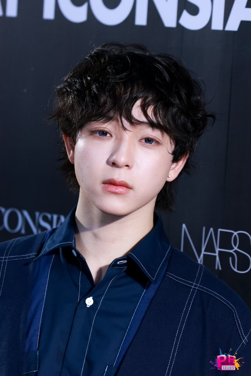PRSocietyNews's tweet photo. "บาส หัสณัฐ" at ELLE Fashion Week 2026 Press Conference 

#ELLEFashionWeek2026xBas
#ELLEFashionWeek2026 
#บาสเด็กอ้วนที่แท้จริง #bbasjtr 
#EFW26ATICONSIAM https://t.co/wACHwL1vQG