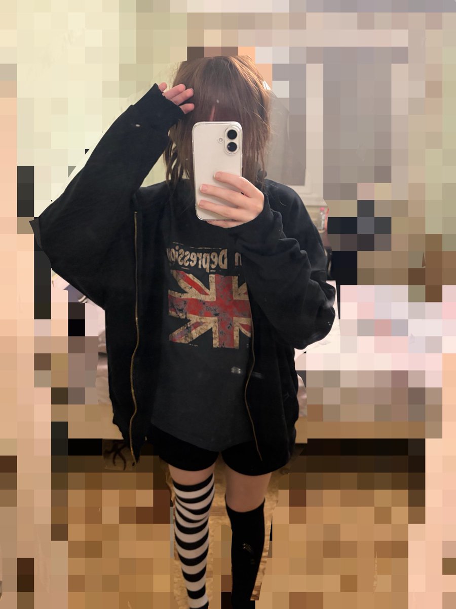 m3vii8's tweet photo. hiii i fucking hate my background https://t.co/KP2p0VpLgo