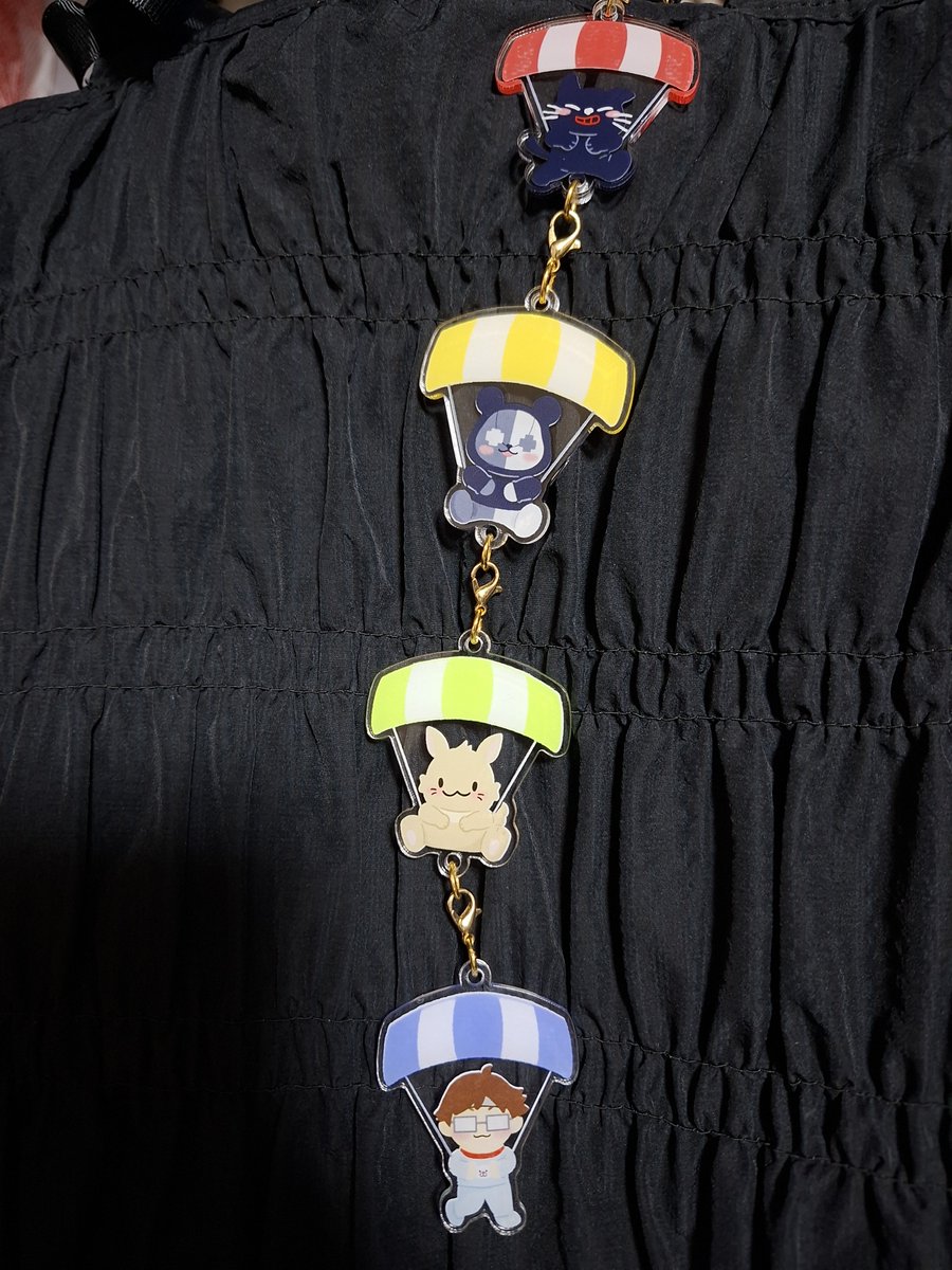 hi_ta_hi_ta_115's tweet photo. #瞬間ジャーニー 
付け替えれるめちゃくちゃ長いアクキー作った
可愛すぎるね🫶
並び順はペンラの順番にしてる https://t.co/lBKUJtt7B8