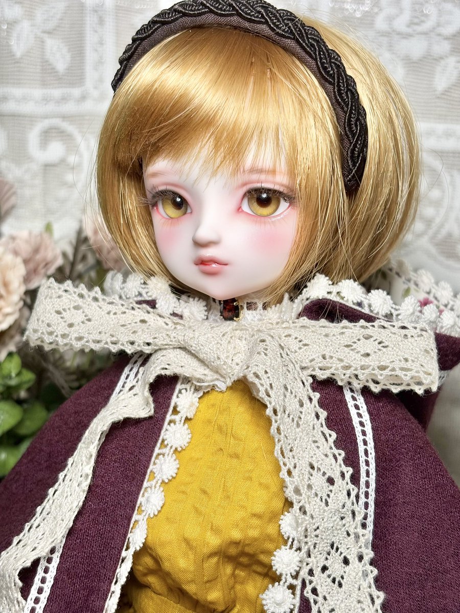 ren_watani_doll's tweet photo. 明日の撮影待ちの枝鳥さん。
レースやつけ襟のチャームが違うのです。3枚目が、モデル用のバージョン。
この秋色ドレス3着は、枝鳥さんありきで作れたお洋服なので、モデルも全部お願いね🙏💕︎大好きだよ!
#うずことアイ
#ALL_FOR_ONE_Doll
#mellow_makeup https://t.co/Ux4yoODUpO