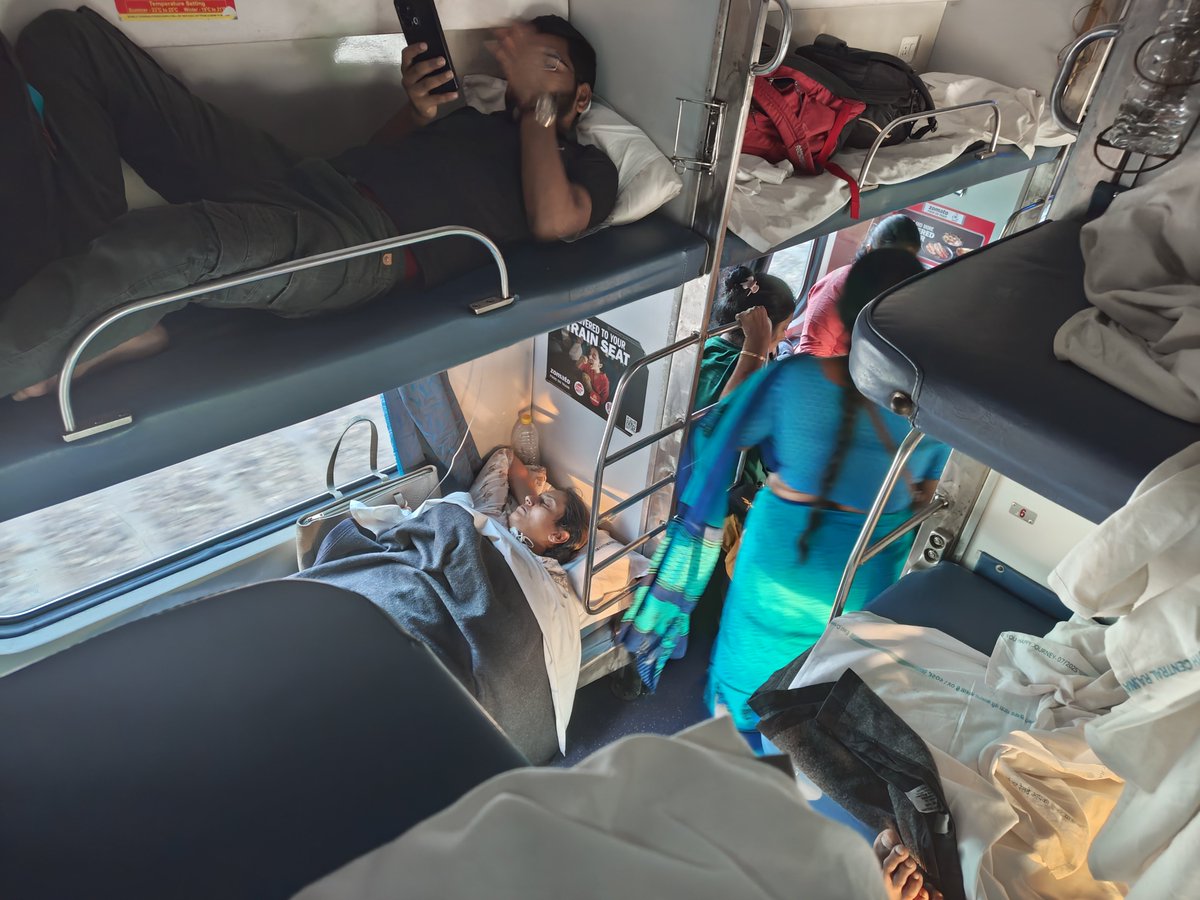 ryooo_sk's tweet photo. アグラへ
日帰り電車旅 https://t.co/l7AvgiPzkQ