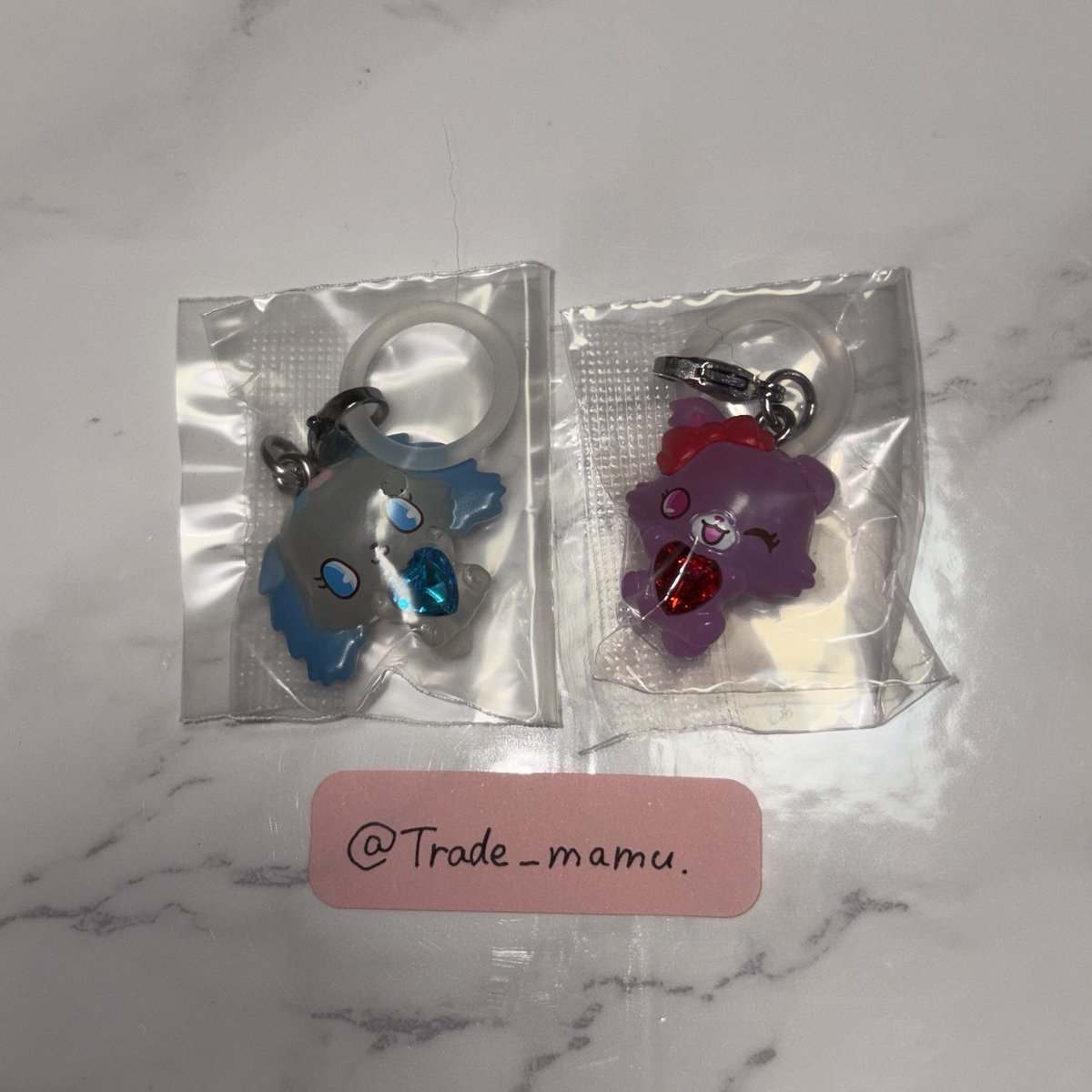 Trade_mamu's tweet photo. 【交換】
ジュエルペット めじるしアクセサリー2

求▶︎ルビー ダイアナ > ルナ
譲▶︎ガーネット サフィー

︎✿郵送or名駅手渡し
︎✿ルナ単体の場合、お返事に少々お時間いただきたいです*ᵕᵕ

お気軽にお声かけください♪ https://t.co/7kH20TBfsL