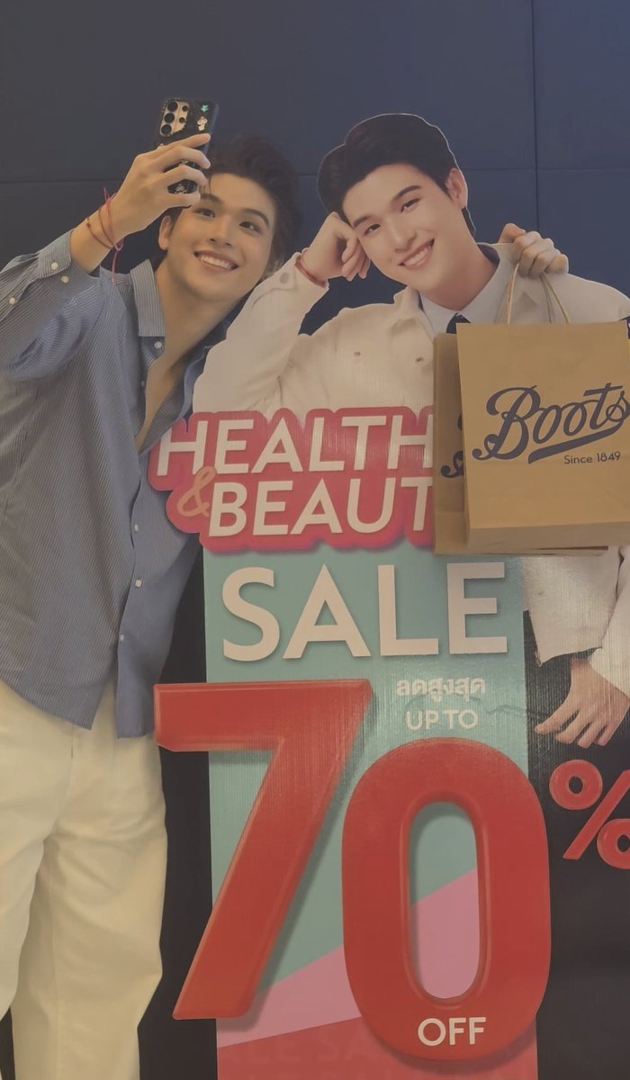 sleeproom_'s tweet photo. คือฮีหล่อกว่าสแตนดี้จริงๆ ไม่เล่น https://t.co/IF9p7wRKHs