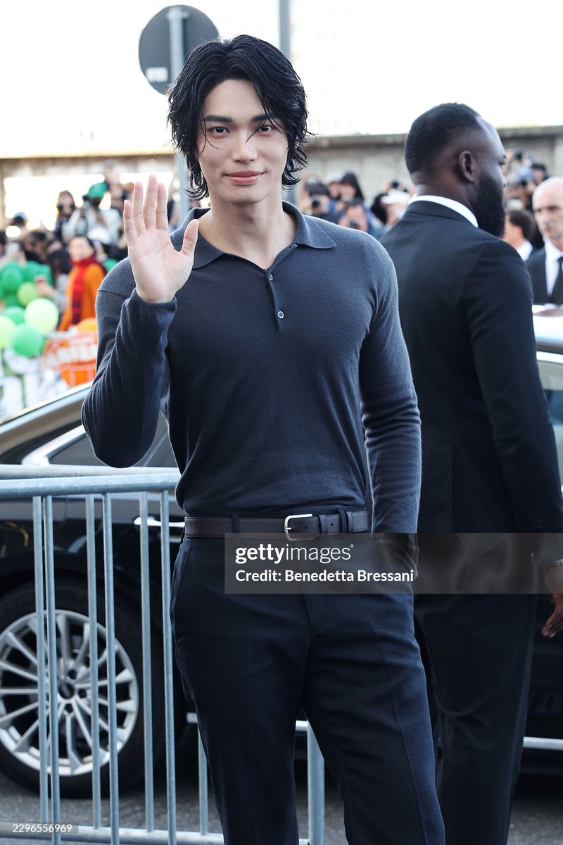 winstyle_wmp's tweet photo. Win Metawin attends the Prada fashion show during the Milan Fashion Week - Womenswear Spring/Summer 2027 on September 22, 2026 in Milan, Italy

WIN DEFINES PRADA SS27

#PRADASS27xWIN #PRADASS27
#Prada #PradaxWin #winmetawin 
@Prada @winmetawin https://t.co/xL4gJX6wuM