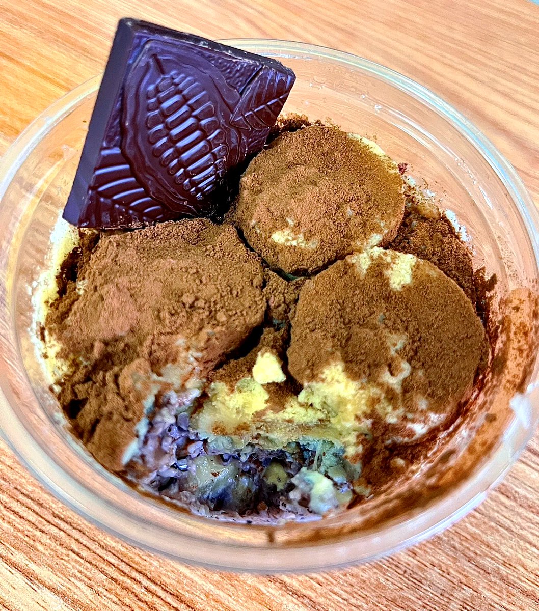 Muhamma51683012's tweet photo. [From late nights takeout to homemade oatmeal bowls—small daily swaps hit different when you prioritize slow, cozy vibes these days ]， https://t.co/p4jkJxXaGi