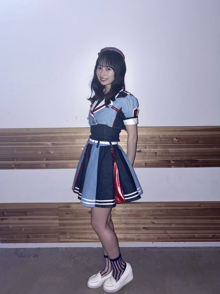 nana_isozaki's tweet photo. HKT48さんの「12秒」をなんと衣装までお借りして披露させていただきました！💎

ずっと憧れていた衣装を着て歌える日が来るなん���…🥹
夢みたいな時間でした♡

#HKT48 さん
#Boostyファンまつり https://t.co/8TaAFokTBs