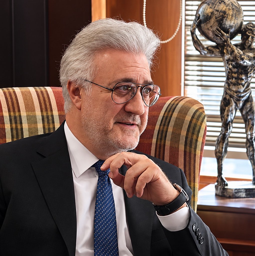 AybarsHanTC's tweet photo. ❌ Lale devri bitmiyor… Tamer Karadağlı harcama rekoru kırdı!

Devlet Tiyatroları, 2026’nın ilk 6 ayında 160.6 milyon TL yolluk alarak rekor kırdı. 

Günlük yolluk gideri 887 bin TL oldu, Karadağlı yeni bütçe istedi.

#EmreTezmenTutuklansın #salı #TeraFonMağdurları https://t.co/HO7LnsX2NT