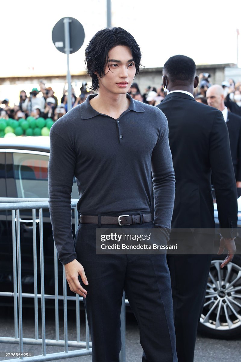 __opywpy__'s tweet photo. 🤩🤩❤️‍🔥
cr. gettyimages 

WIN DEFINES PRADA SS27
#PRADASS27xWIN
#PRADASS27
#PRADA @Prada
#winmetawin https://t.co/hPzRaKktMC