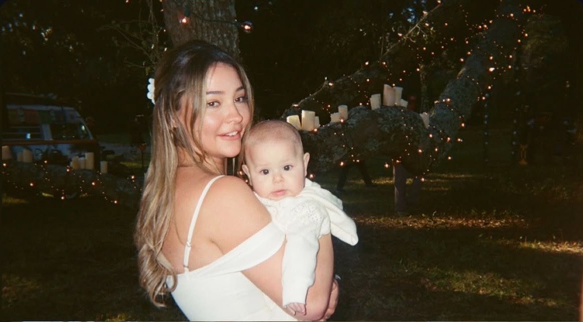 P4LGRIMES's tweet photo. desculpa se um dia critiquei o plot de gravidez da sarah, ela ser mãe foi uma das melhores coisas que poderia ter acontecido com ela no final depois de tudo que ela passou 😭 https://t.co/sATNgeh60n