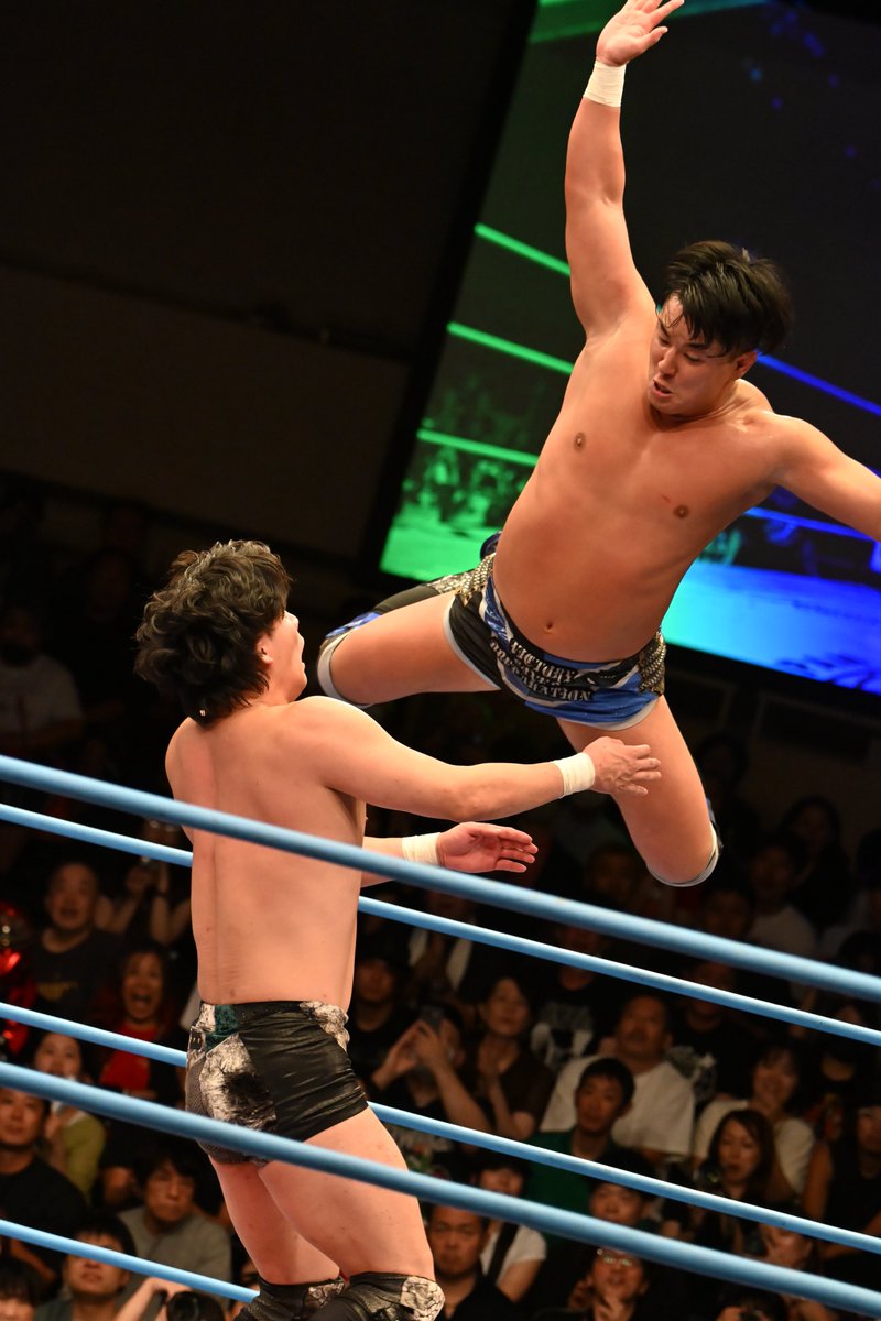 amecat_pro's tweet photo. 2026.09.22
後楽園ホール

飛びまくっていた

#ajpw
#王道T2026
#青柳優馬 https://t.co/7fGDw8Op9d