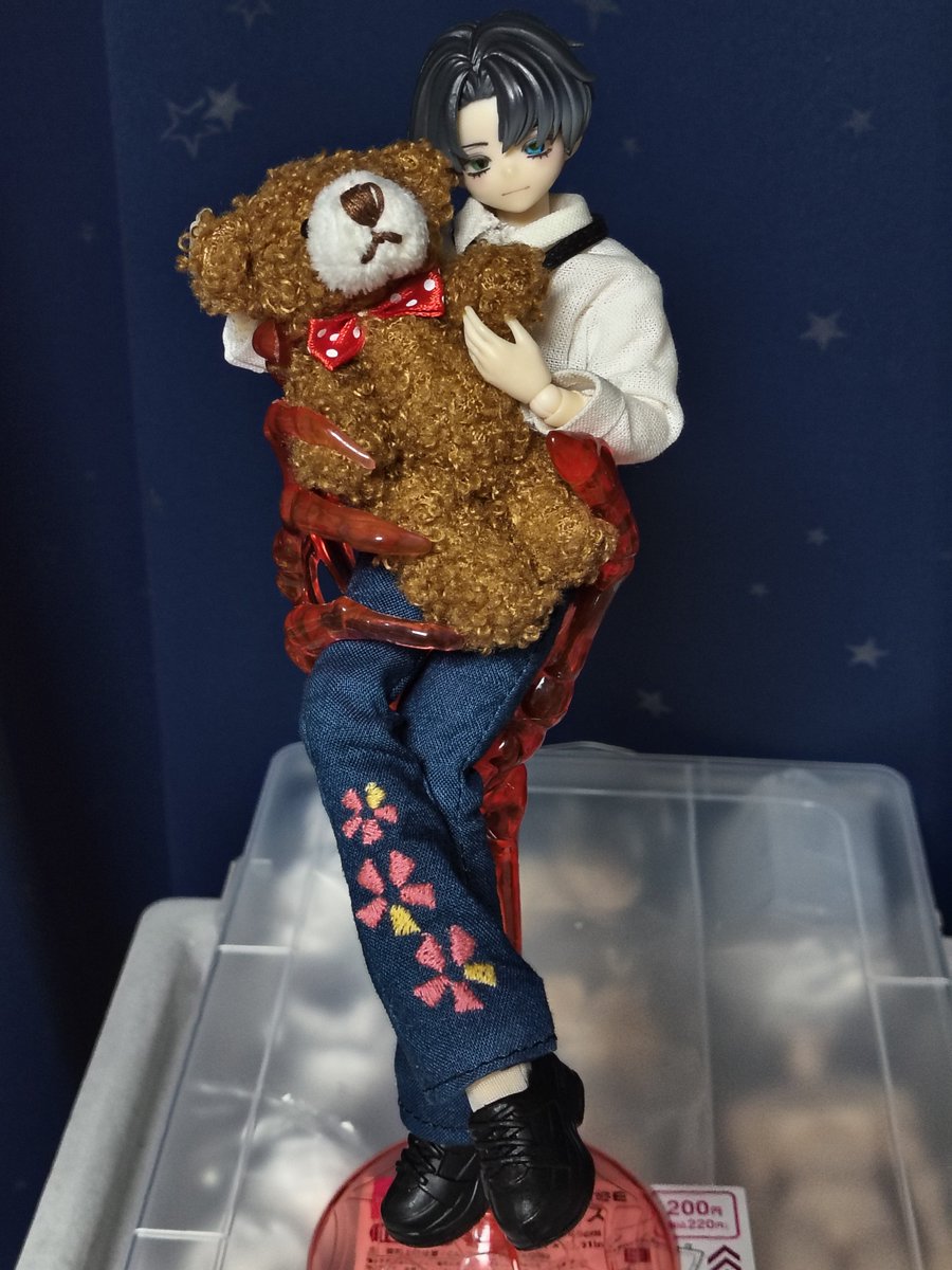 yuariscore's tweet photo. セリアのハロウィンシャンパングラスがあったのでおひとつ買って来た

少し窮屈だけどシチリアの追憶ボディには収まりが良さそう🐻 https://t.co/7A6n2tg12Z