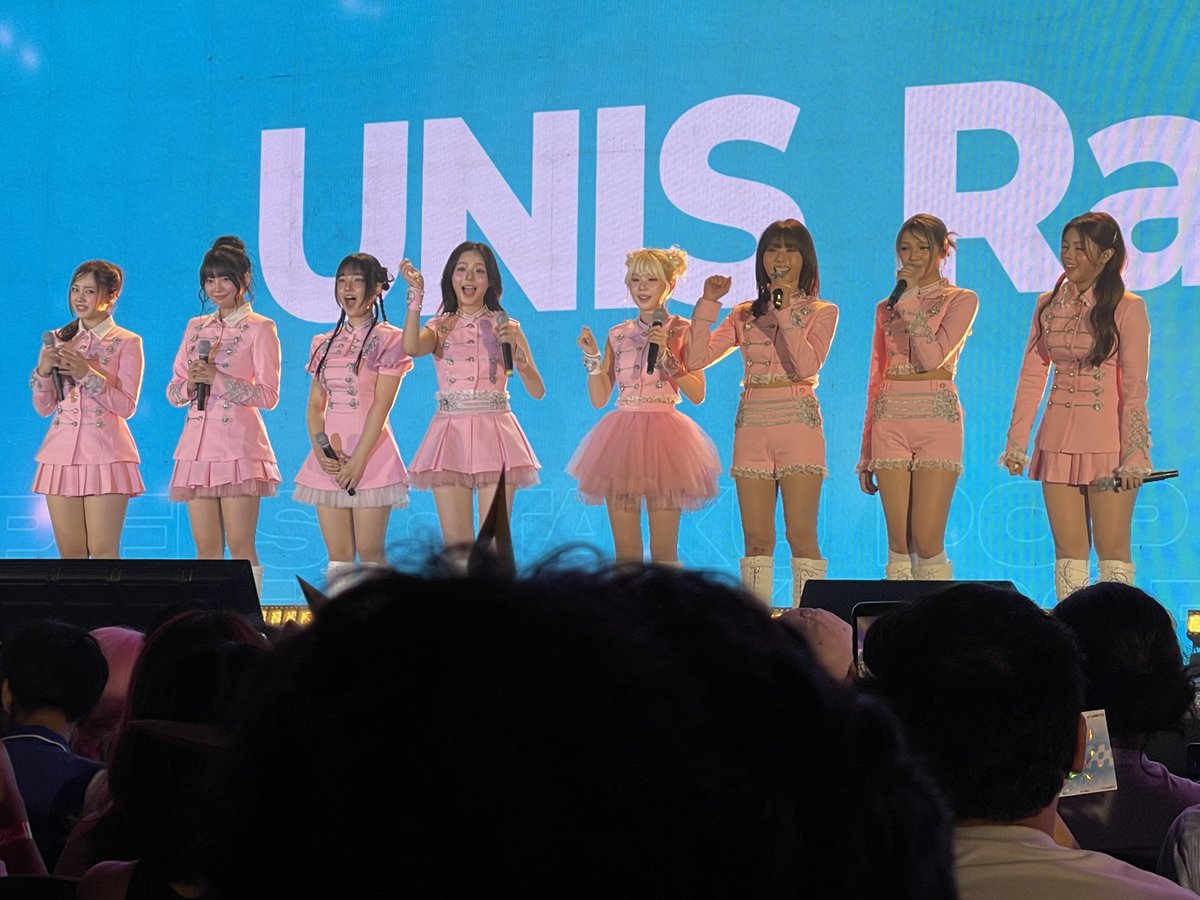 ThisguyKappa's tweet photo. @fnfent_official @lim_seo11 I’m so glad I managed to watch them live at least once 😭😭😭 https://t.co/j5dLUC98vP
