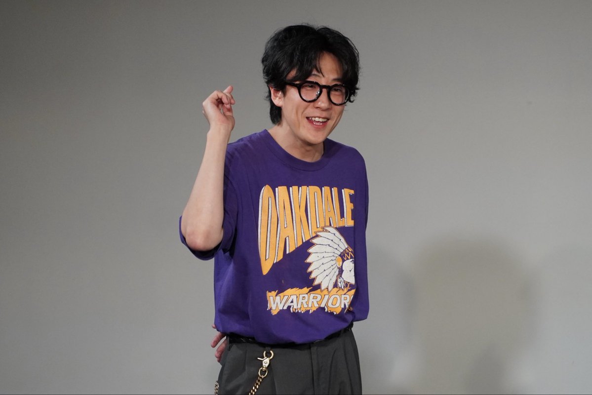 DotonboriT's tweet photo. 『THE FUUUU!!!!』

ご来場ありがとうございました🎉

今回のシークレットゲストは... モンスターエンジン 西森さん・タナからイケダ 田邊さん・ロングコートダディ 兎さん✨
終始、立ち飲み居酒屋のような雰囲気でトークが繰り広げられ、時間が足りないほど大盛り上がりでした🤣🍻

またの開催をお楽しみに🤩