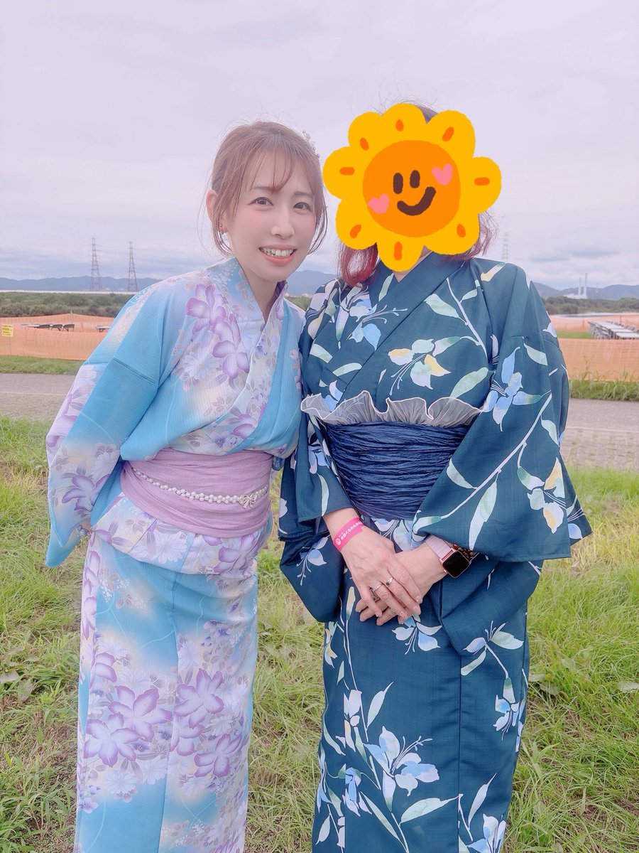 ariarihan's tweet photo. くらわんか花火大会とてもよかった☺️
2年連続で有料席取ってるんだけど、
テーブル席めっちゃよかったわ🔥

ありはるかとありは母は浴衣で行きました👘✨ https://t.co/E6QsTEACAi