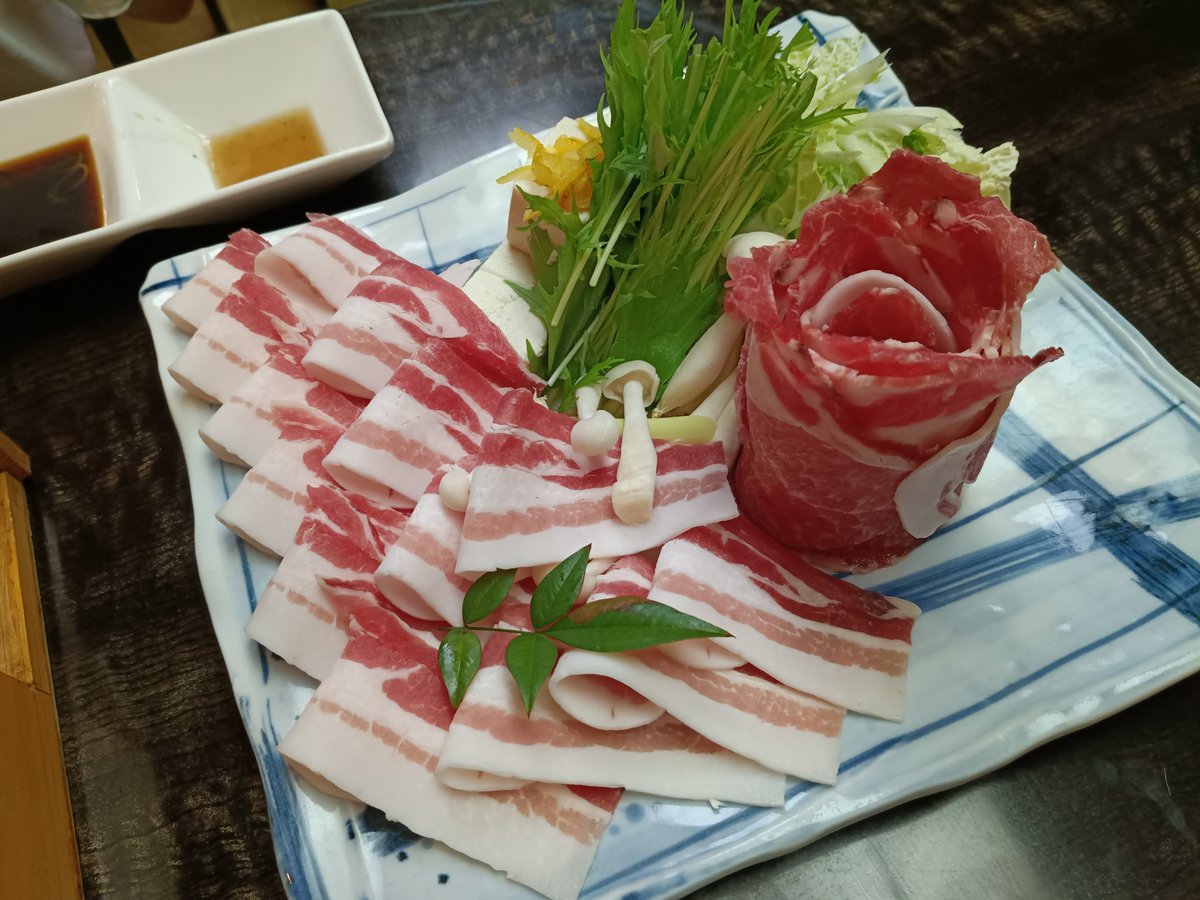 jackal9880's tweet photo. 2026/09/22 都井岬・桜島・天文館
都井岬でテン泊して、桜島、天文館へ。湯ノ平展望所からの桜島は圧巻。カーフェリーで鹿児島市に渡り、天文館むじゃきと豚しゃぶを食べてSW九州旅は〆。空港周辺のホテルに1泊し早朝便で帰還予定。 https://t.co/Qa5p1SM9Uk