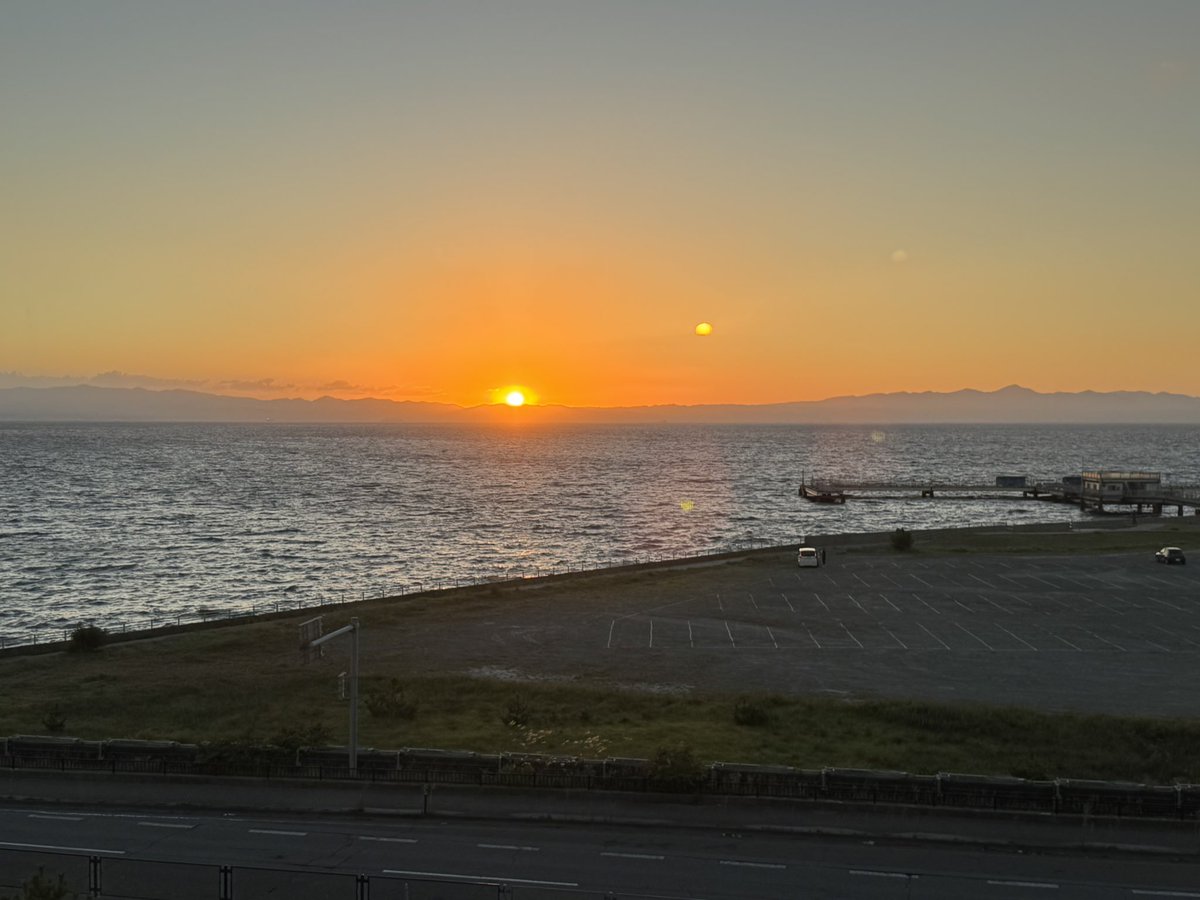 chimikatsu2's tweet photo. 津軽海峡冬景色〜♪ https://t.co/OwT4FZWCU4