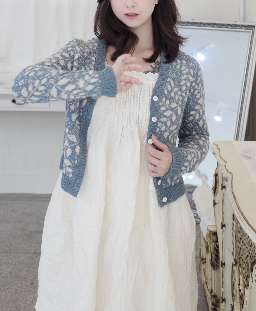KnitSeDN's tweet photo. RT)세드나입니다.
우리 민족의 큰 명절인 추석 연휴가 곧입니다.
휴일과 함께할 즐거운 명절 세일 들어갑니다.

전통에서 영감을 얻은 디자인들은 20%, 
그 외의 디자인은 15%을 세일합니다.

✨9월 27일 자정까지

RT추첨으로 타래실을 선물로 보내드립니다.
(해외는 도안으로 증정. 다른작가 가능) https://t.co/hzReDd6vSx