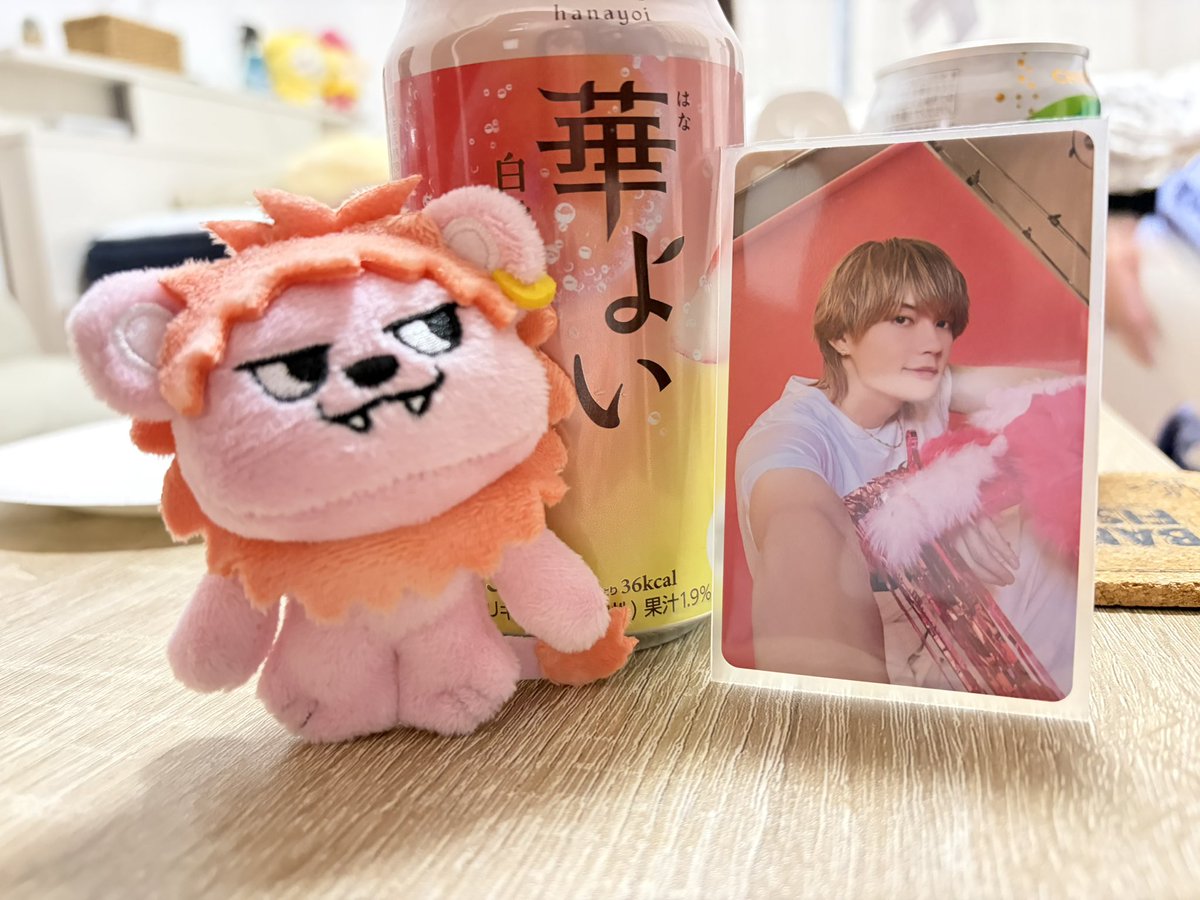 umeboshi_80's tweet photo. 華よいとケーキ！！ https://t.co/nlZNJ5V8dw