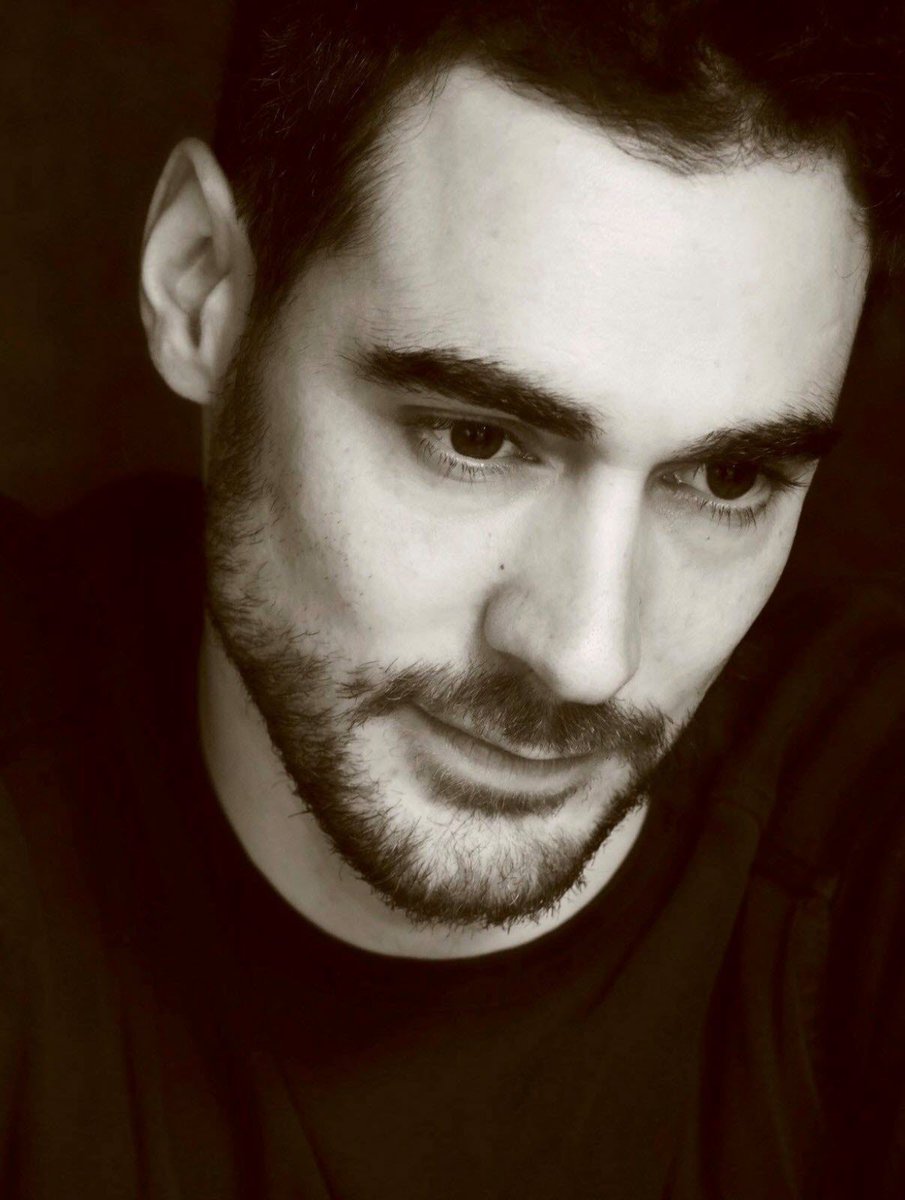 Maxime_Boudet's tweet photo. ▪️Arnaud Denis nous quitte. Son talent et son courage resteront.

Qu’il ait dû quitter la France pour partir dignement est un déchirement. Nul ne devrait avoir à s’exiler pour choisir sa fin de vie…

— Pensées à ses proches. 🕊️🤍 https://t.co/gHZBmGTopP