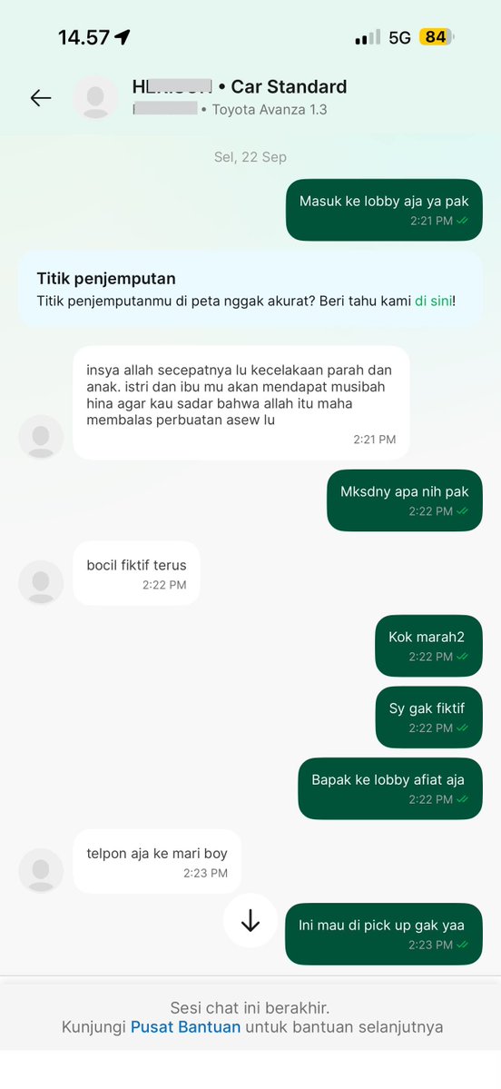 txtharihariWNI's tweet photo. Seumur-umur jadi pelanggan Grab, gue baru kali ini dimaki-maki, dikira bocil yang bikin orderan fiktif. 😭

Tolong deh, grabid, dikasih teguran driver yang model beginian.

Kok begini ya, guys, sikap drivernya? 😭 https://t.co/tS4FEOGm0k