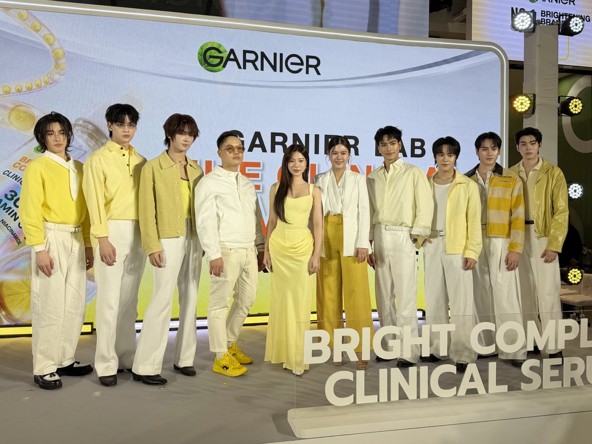 DomundiTV's tweet photo. ขอขอบคุณ @GarnierThailand ที่ให้เกียรติ “ปัง” “นอร์ท” “อ๊อตโต้” “ฟิว” “เจ็ม” “เท็ดดี้” และ “ต้น” ได้มาร่วมกิจกรรมงานในวันนี้นะคะ 🥰
ขอขอบคุณแฟน ๆ ทุกคนที่มาเจอกัน รวมถึงแฟน ๆ ที่ส่งกำลังใจมาให้ทั้งเจ็ดคนด้วยนะคะ 🫶🏻✨️
#GarnierClinicalLabxDMD
#GarnierThailand https://t.co/fj7UTEHc2O