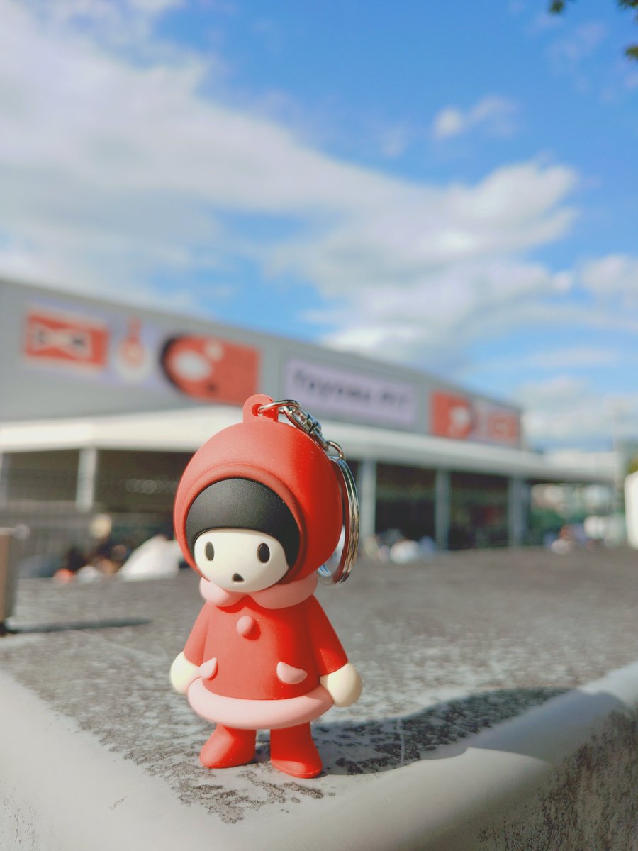 achoooy's tweet photo. StayElectric！！YUKIちゃん豊洲PIT行ってきた〜珍しいジャケットスタイルのYUKIちゃん可愛かった！アレンジも今回用は、electric！(伝わらない)で楽しかった〜
お気に入りのFlyin'HighツアーTシャツ着て行ったけど同じやつ着てる人いない…と思ってたらもう12年前…時の流れ… https://t.co/IDZylfBcXm