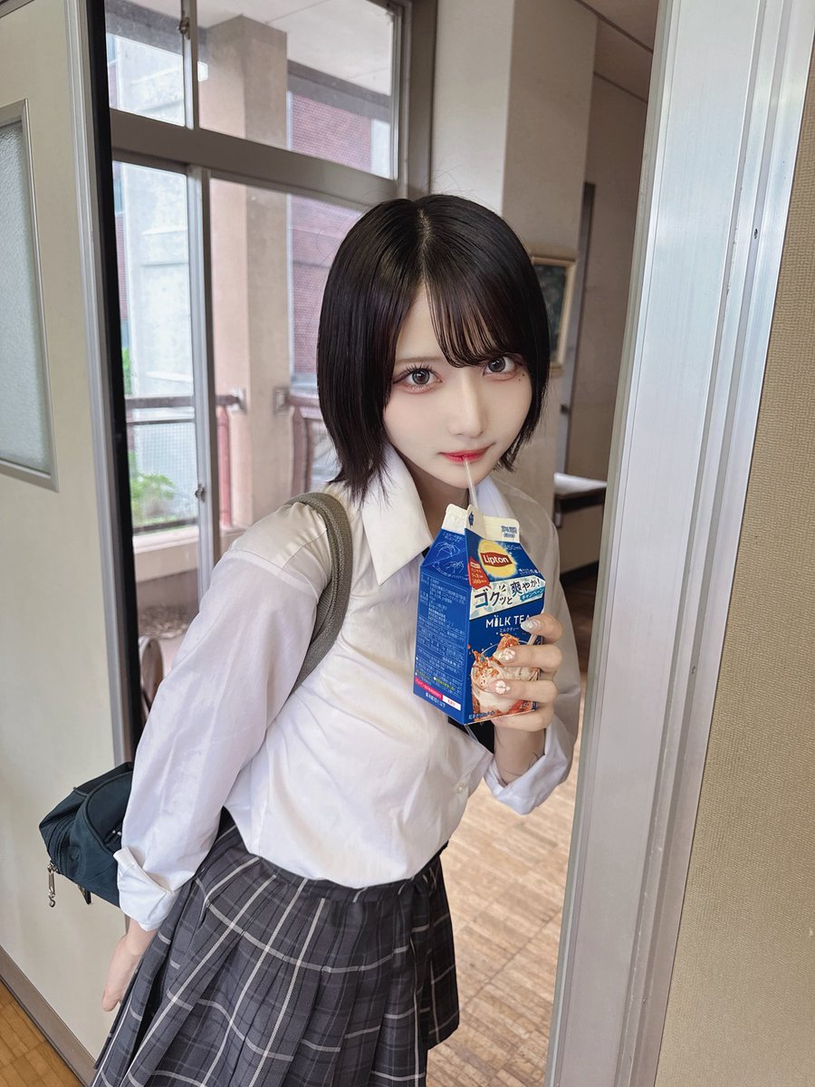 hakanai_yuma's tweet photo. 制服ショート、メロすぎる先輩⸝⸝⸝ https://t.co/drYsPMXrMy