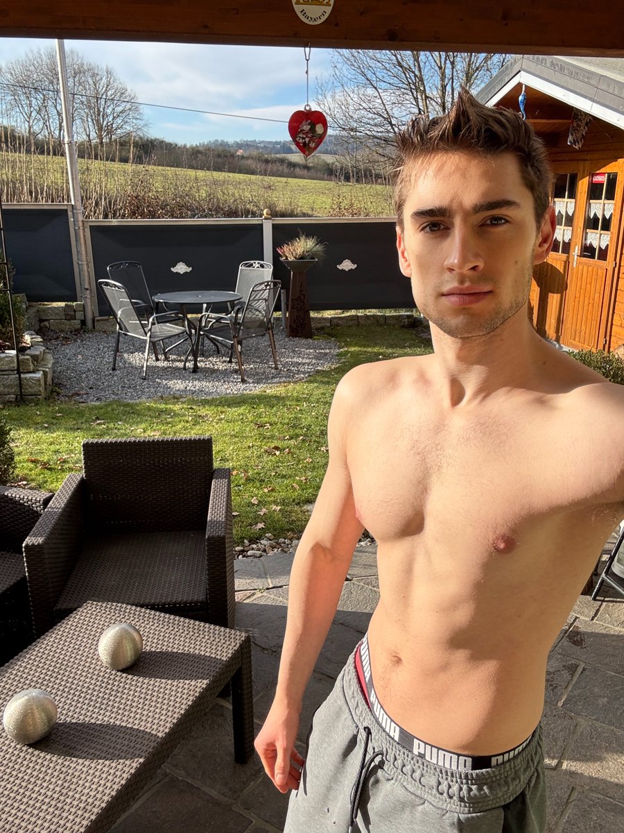 jonaskellerrr's tweet photo. Jwu https://t.co/wWTcEjGotJ