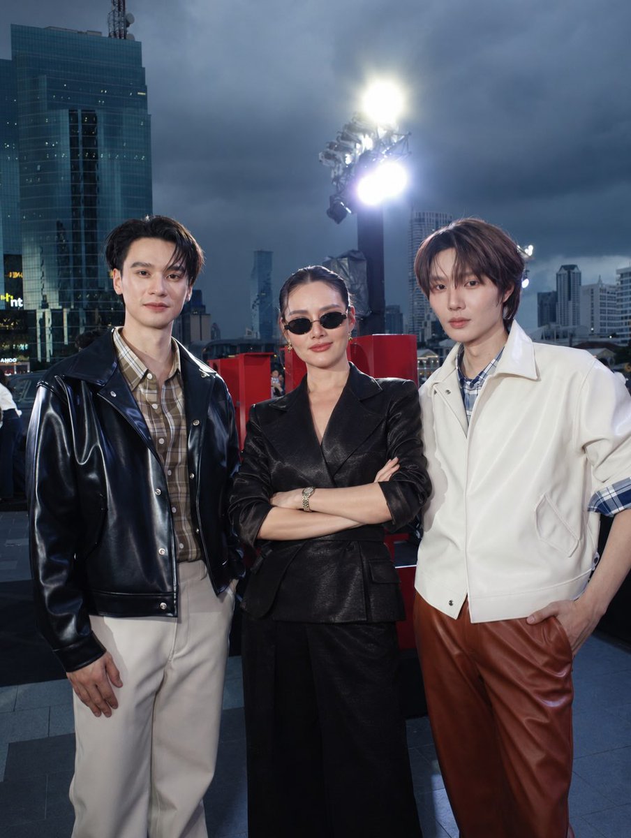 junjunjy_'s tweet photo. พี่หญิงรฐากับเก่งน้ำปิงน่ารักมากกก🥺 พี่หญิงเอ็นดูเก่งน้ำปิงมากเลย ละยังคิดถึงเขมจิราอยู่เลยเอ็นดูอะะ💖🤍 มีแต่ผู้ใหญ่เอ็นดู~🌟🤏🏻

KNP ELLEFW26 PRESS
#EFW2026xKengNamping https://t.co/p39OnPS9Lp