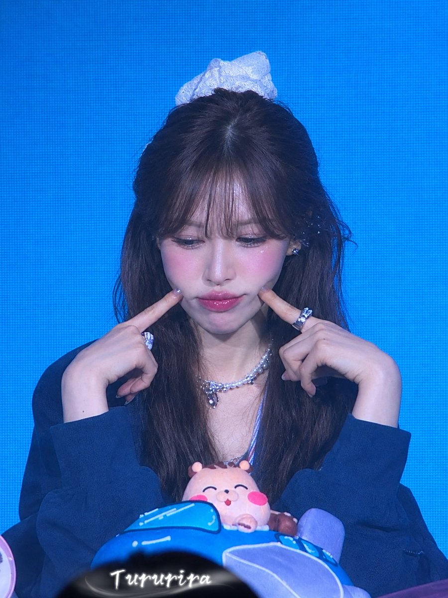 AlyssaTodayis's tweet photo. 내 사랑이야🩵
#웬디 #wendy https://t.co/XtDt24xHZL