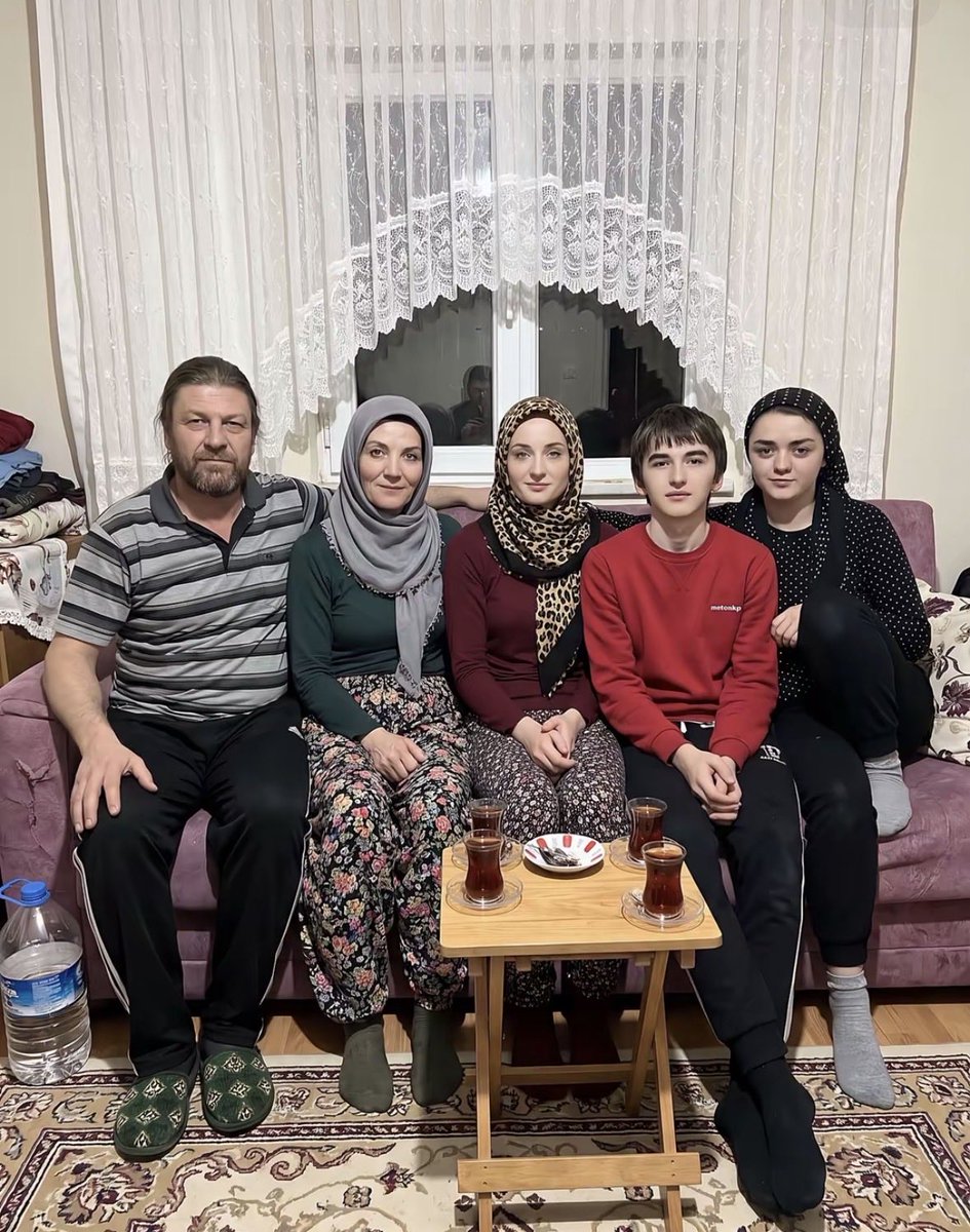 albboo_'s tweet photo. je vous poste des photos de ma famille au Kosovo, ils me manquent trop qu’Allah les préserve https://t.co/JT9yMU8sJv