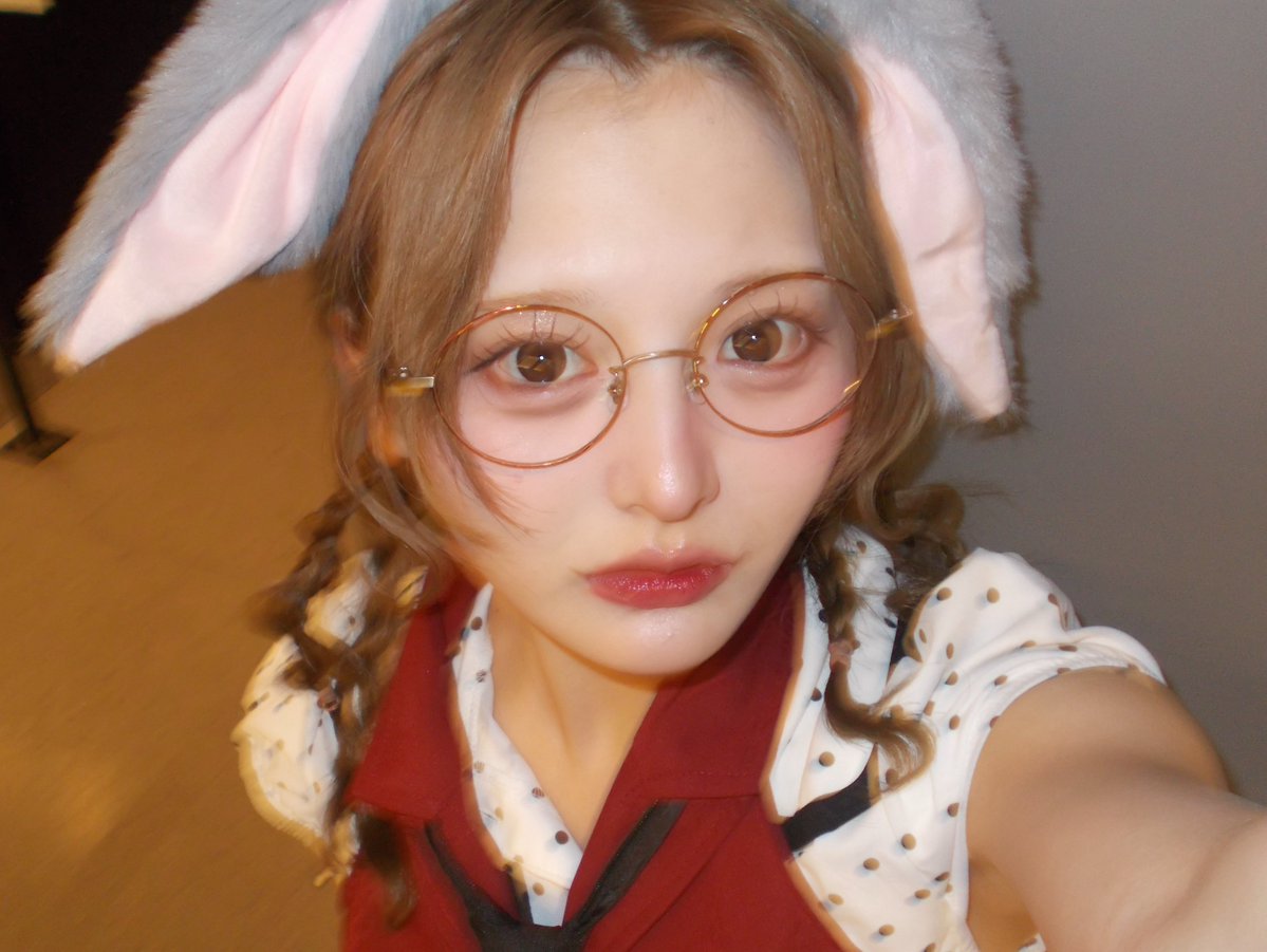 marin__fm1017's tweet photo. 🐇⏱𓈒𓏸🖤 https://t.co/b5yOKZ7CxS