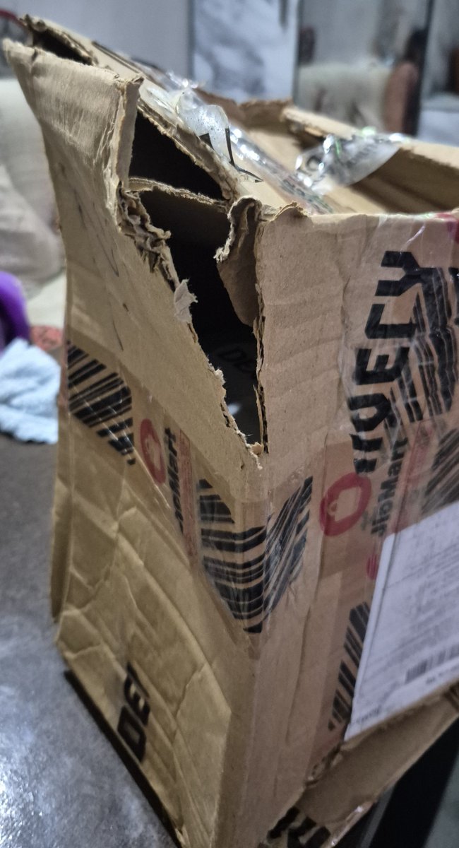 AnoopRetroRaj's tweet photo. Box completely crushed and split wide open. ​This is a health hazard. You’re shipping infant formula in a completely compromised, shredded box. How am I supposed to trust the product inside isn't contaminated? Total negligence and zero accountability! @JioMart @JioMart_Support https://t.co/7OWjS1mvMF