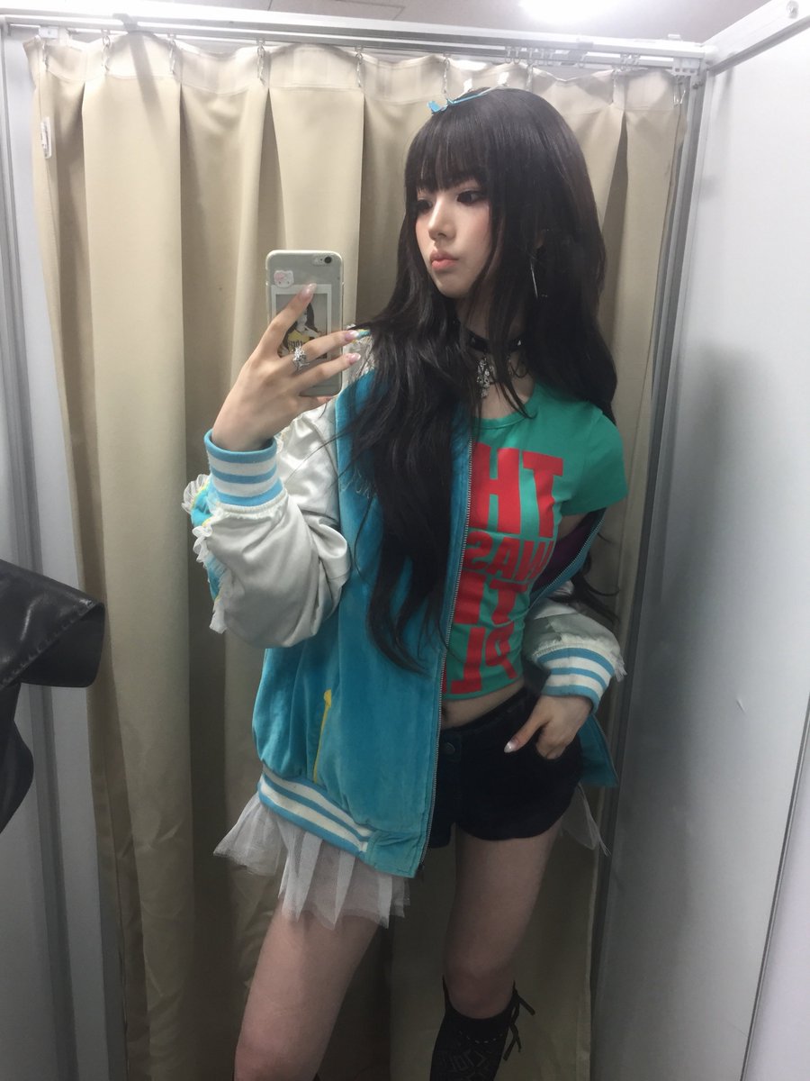 kiiilov33's tweet photo. 260922 버블 #이솔 https://t.co/akHNBI8rlM