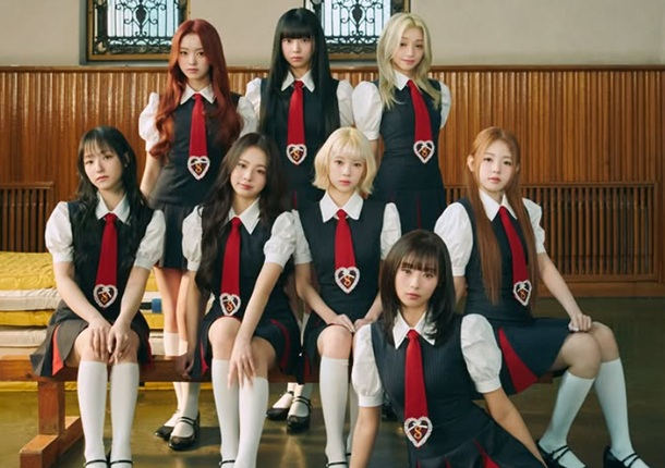 pannchoa's tweet photo. UNIS contract terminated right when they started gaining attention in Korea
https://t.co/jD2IZFKGCW https://t.co/1aj9kEimJM