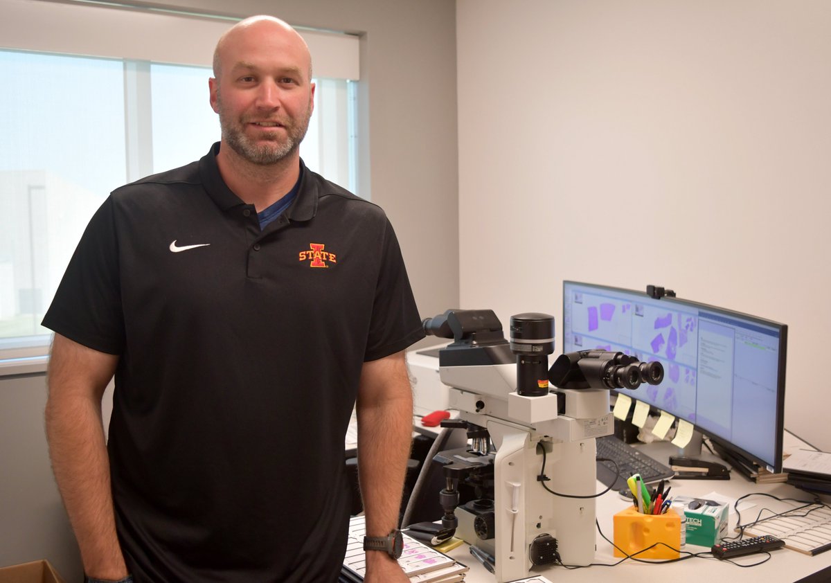 ISUVetMed's tweet photo. OUTSTANDING TEACHING. Dr. Chris Siepker has been named the recipient of @ISUVetMed's Outstanding Achievement in Teaching Award. He was the co-lead in designing and implementing the college’s food animal-focused pathology residency. #developdiscoverdeliver https://t.co/xZedAVc48x