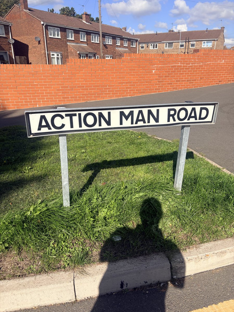 angrydadd's tweet photo. Today I’m working at a place that was once the site of a factory that made most boys in Europe extremely happy every Christmas Day…
#ActionMan
#StarWars
#Palitoy https://t.co/nDtHAJyumL