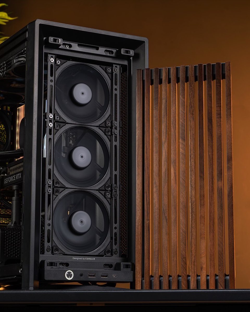GIGABYTE_DE's tweet photo. GIGABYTE AORUS INFINITY AERO ELITE GiMATE AI TOP GAMING POWER 😎
GIGABYTE 👀 X870E AERO X3D DARK WOOD
Dank an 💘🛠📸🎥💻Cr: @ not.rave @ aorus_czsk
#GIGABYTE #AORUS #custompc #pcgaming #setupwars #gaminglife #AORUSINFINITY https://t.co/sH8KSNzH0h