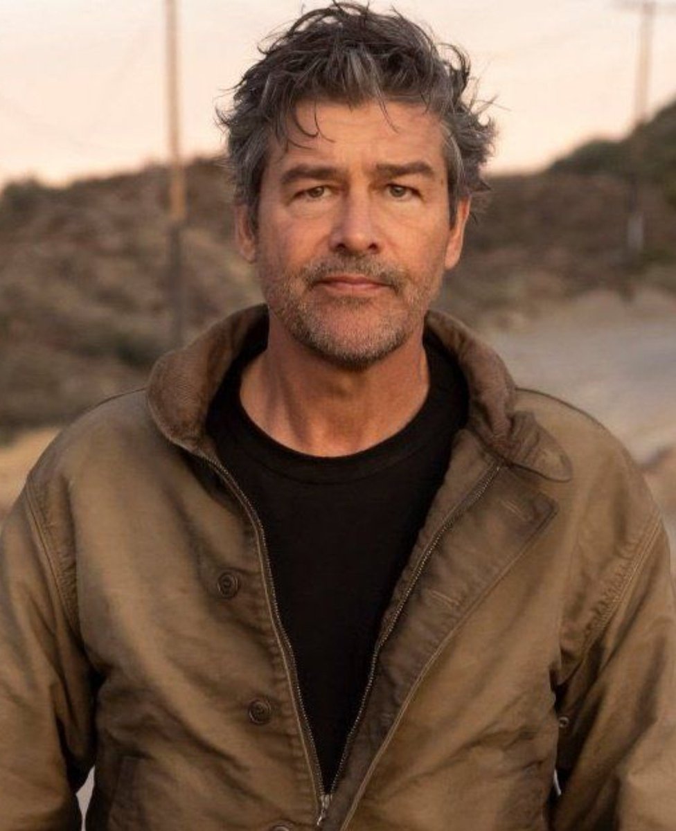 ninasaur193's tweet photo. Hal Jordan 
#lanterns #hbo #kylechandler https://t.co/kxPvrYMtj8