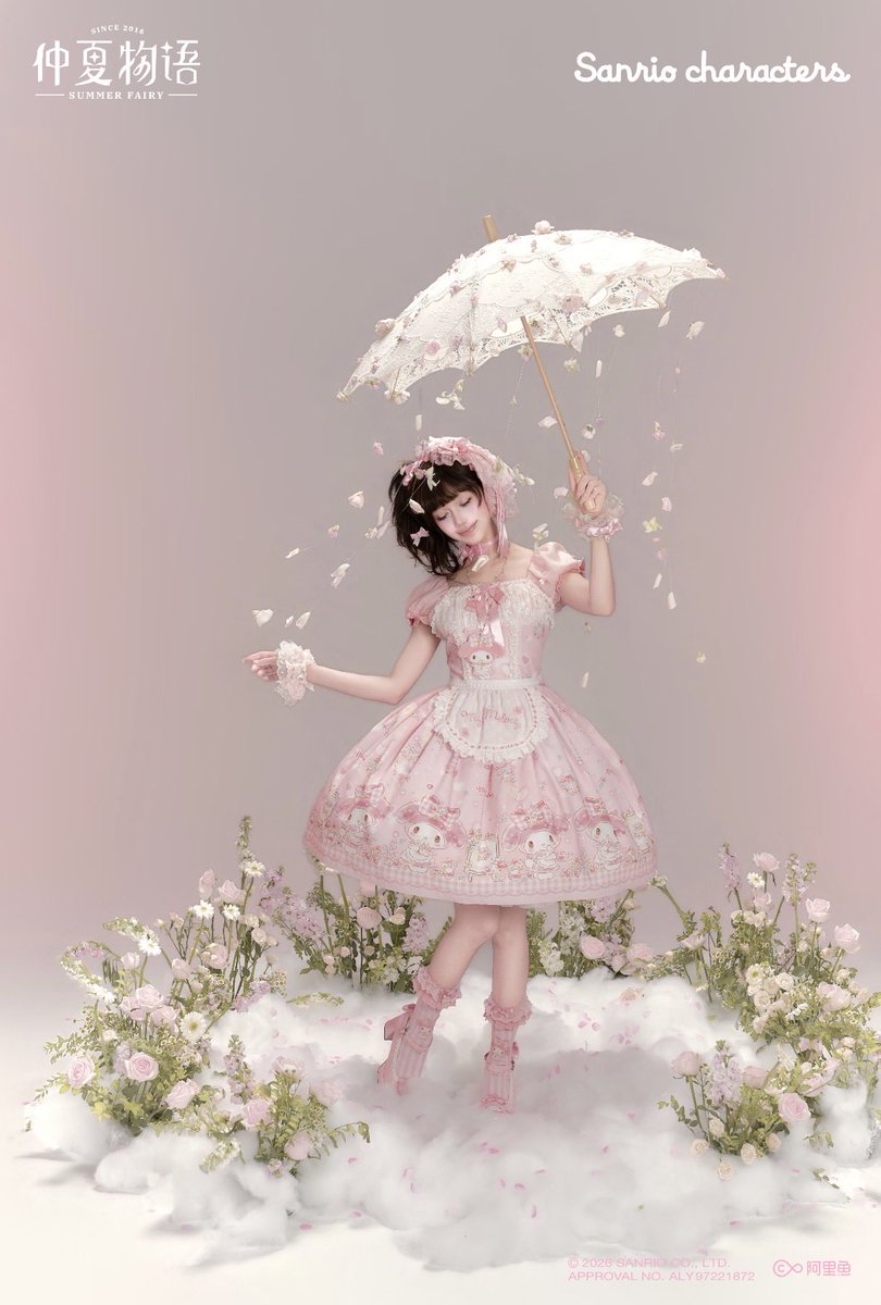 sanrio_fan_jp's tweet photo. 🌸💖【 🩷 海外グッズ情報 🩷 】💖🌟

仲夏物語（Summer Fairy）×マイメロディのコラボドレスが登場予定🌸✨

テーマは「マイメロディのロマンチックなお花屋さん」💐ピンクのフリル＆マイメロディのイラストが描かれたドーリーでロマンチックなデザインですドレス💕

💖✨💖✨💖✨💖

#仲夏物語 #マイメロディ #ロリータ服