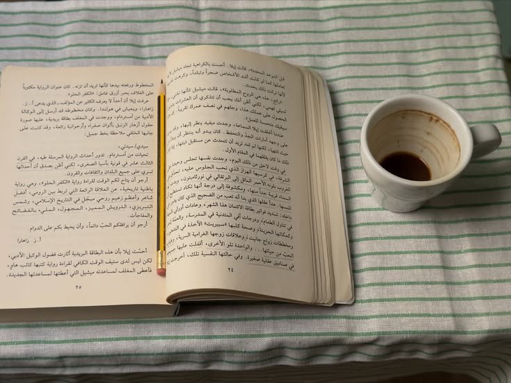 anouckb12's tweet photo. «وَإِذَا الفَتَى عَرَفَ الرَّشَادَ لِنَفْسِهِ
هَانَتْ عَلَيْهِ مَلَامَةُ الجُهَّالِ.»

— ابن سينا https://t.co/PBpBJA30ai