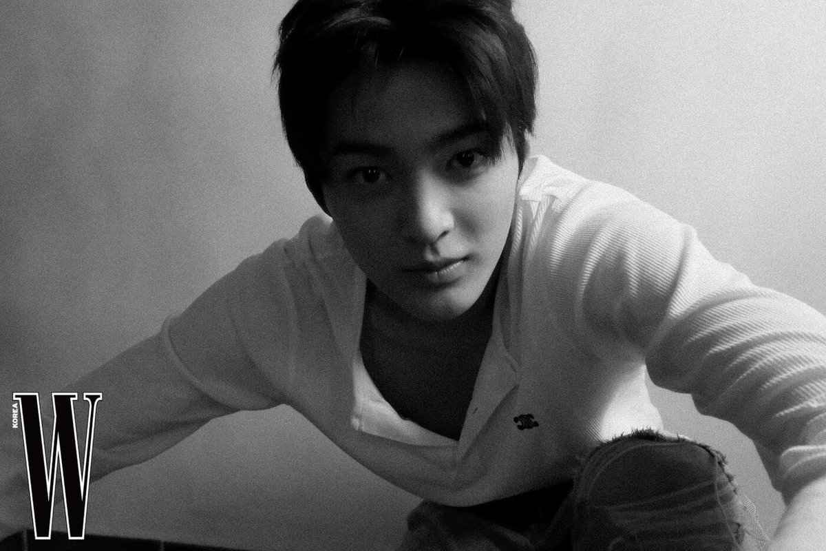 keonew_'s tweet photo. B컷이라는 거 안믿긴다 https://t.co/7UxAr1elaB