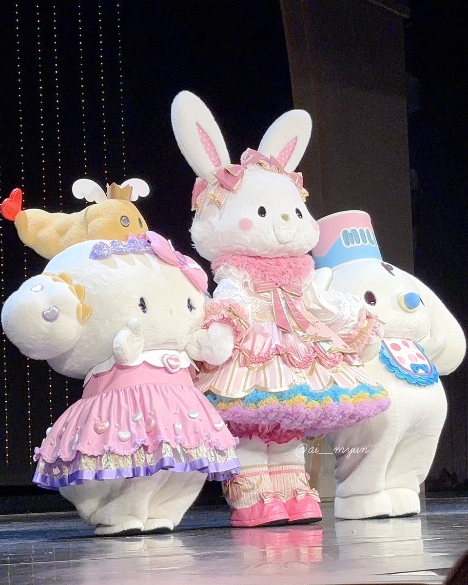 ai__myun's tweet photo. メルちゃん・こぎみゅん・みるく
3人のお辞儀がかわいかった( ᵒ̴̶̷̥́ࡇᵒ̴̶̷̣̥̀ )💖 https://t.co/xmret3ZwK7
