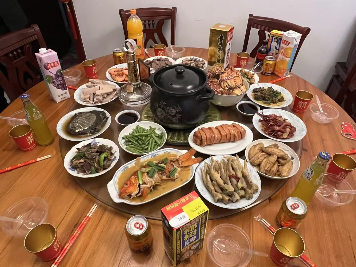 aislp475947's tweet photo. Slow Sunday vibes with my favorite people: burnt pancakes, silly dance breaks and zero rushed plans. ， https://t.co/wvt9wKvQsk