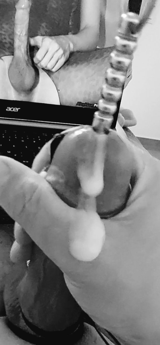 soundgu2025's tweet photo. I had an amazing orgasm during a video session. What do you mean?
#Sounding #DeepSounding #UrethralPlay #Peehole #ExtremeSounding #BigCock #CumLoad https://t.co/I7ghdEfPpd