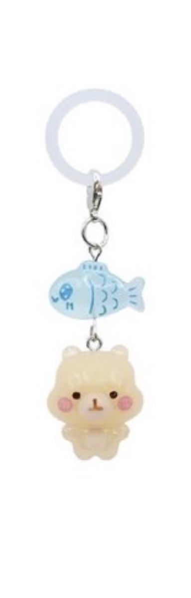 mitsuayamatz's tweet photo. wait jonghos fish is lowkey having a healing https://t.co/Uo2mbNY64X