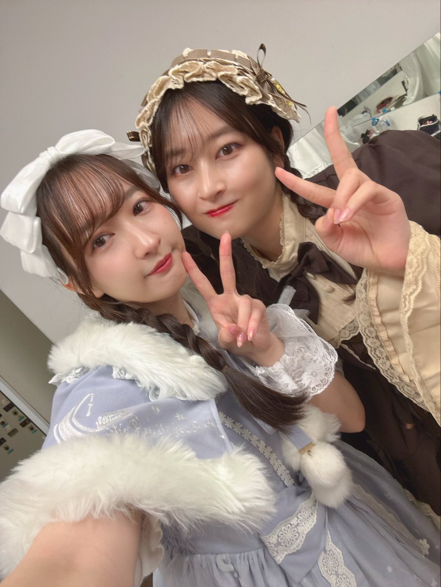miyazawa_koharu's tweet photo. 朗読劇『#エンカウンター』後夜祭にて
お写真撮ってくださったみなさん①📸
❄️ナツメ役 三島京華さん
三島さんがいらっしゃらなかったら
生まれなかった物語📚
その一部となれたこと幸せです💕
❄️ソラ役 高井千帆さん
念願のダブルソラ🤎
トーク中思わず手を握ってしまって
実はドキドキしてました💭
#MISHIMALIVE