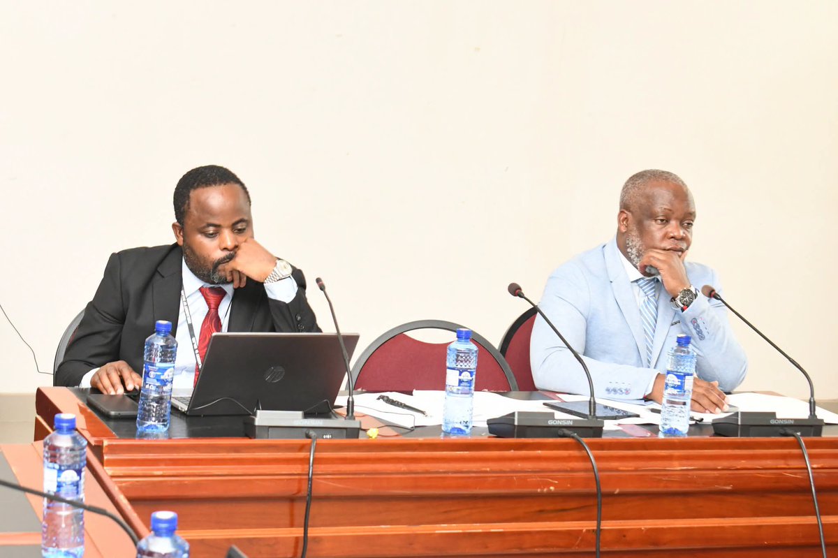 ParliamentofMw's tweet photo. Deputy Clerks of Parliament responsible for  Corporate Services and Procedural Services  Chikondi Kachinjika and Joseph Manzi respectively, updated the Committee on progress made in reviewing the rules that govern the conduct of business in the Assembly. https://t.co/OnsX7pfGl0
