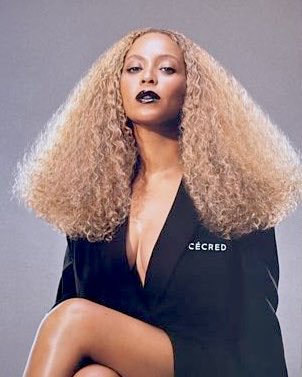 beyzhive's tweet photo. see how the sun and the moon bow for you? https://t.co/gu35vb38fY